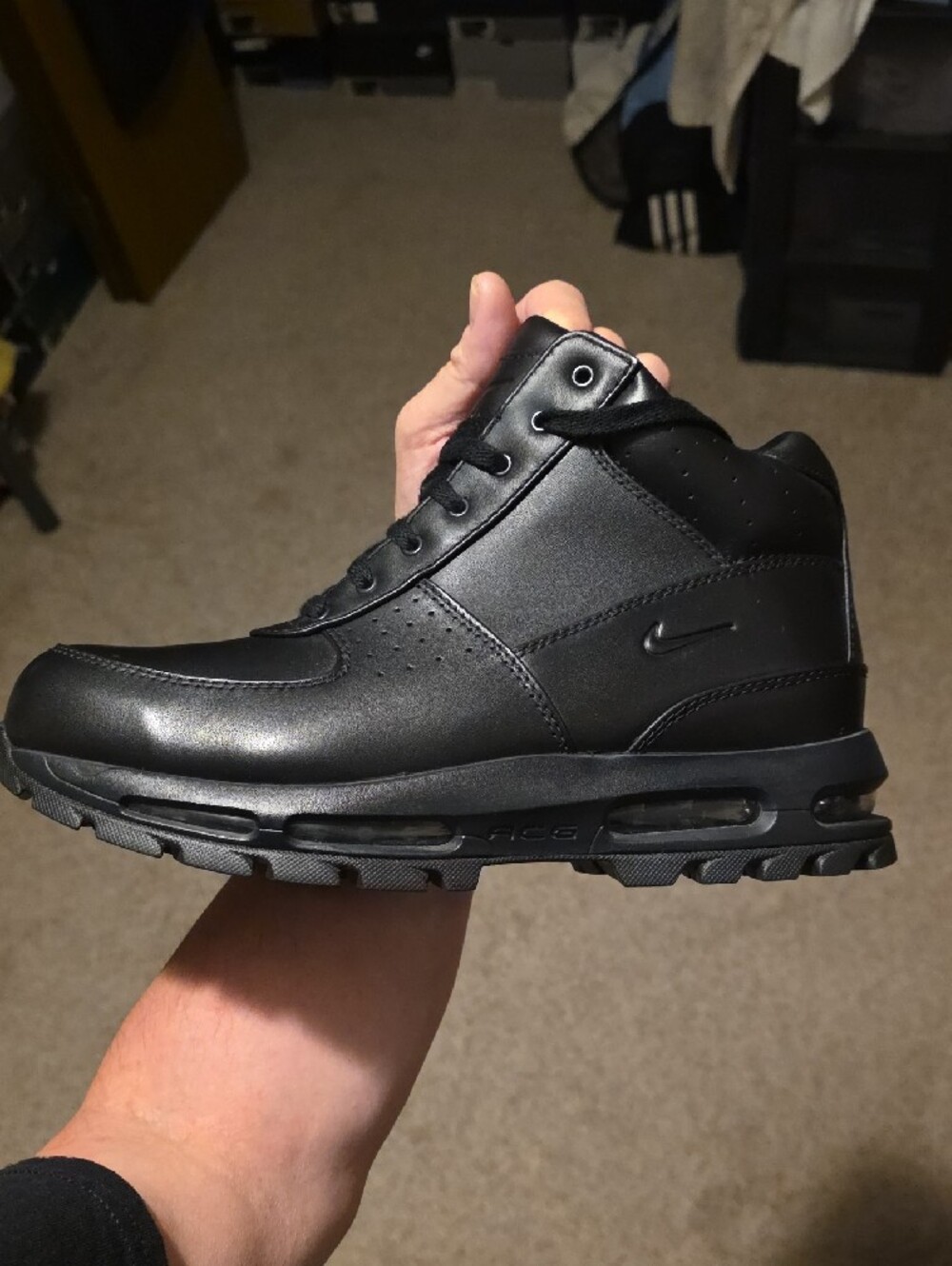 Nike Men’s Black Leather Ankle Boots - Picture 10 of 12